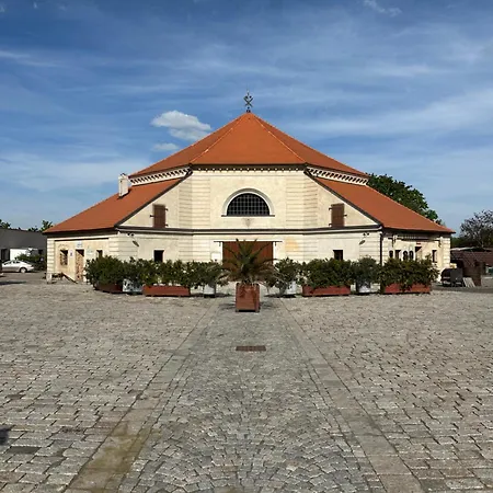 Cernokostelecky Pivovar Estalagem *